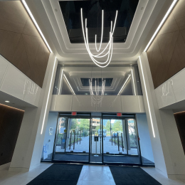 Flo-Canal Lobby